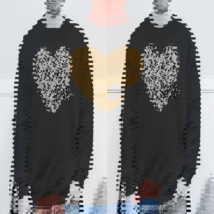 Be Mine ヒョウ柄 ハート スウェットシャツ 高齢者への贈り物