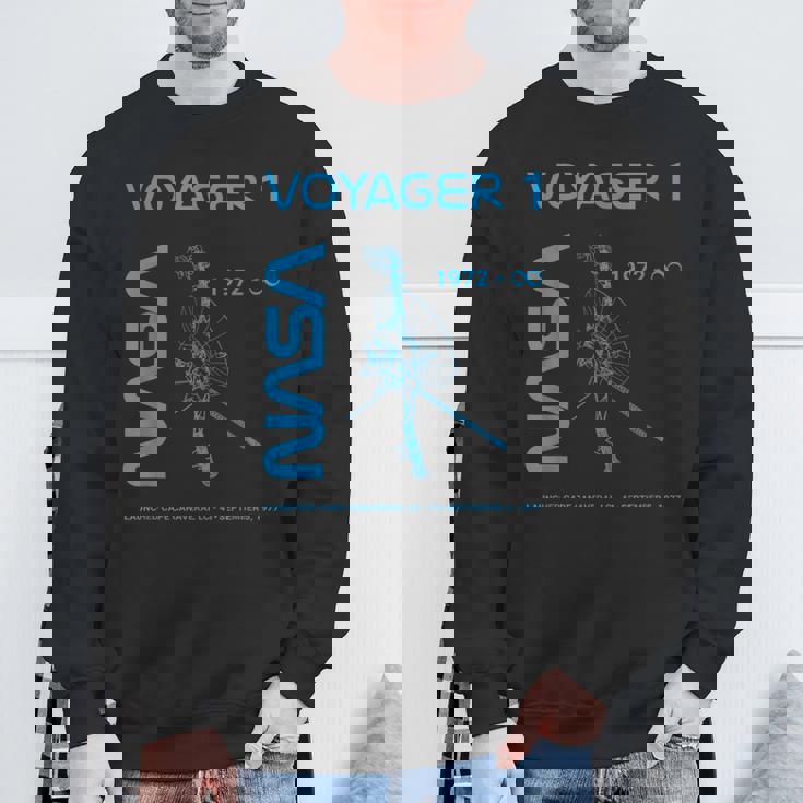 Nasaoyager 1 宇宙船は1977年9月5日に打ち上げられました スウェットシャツ 高齢者への贈り物
