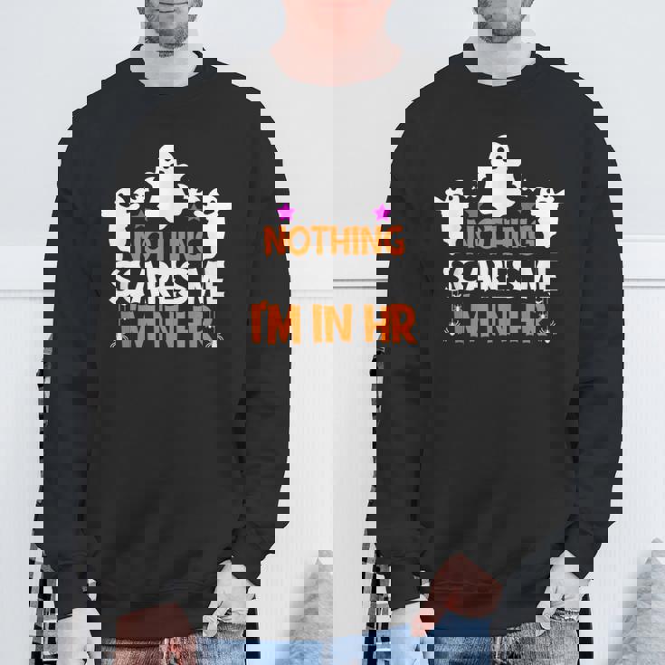 Nothingcares Me I'm In Hr ハロウィン 人事 スウェットシャツ 高齢者への贈り物
