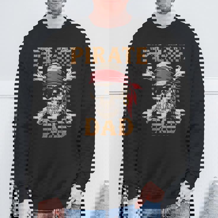 Pirate Dadkull クロスボーン 面白いお父さんギフト 父の日に スウェットシャツ 高齢者への贈り物