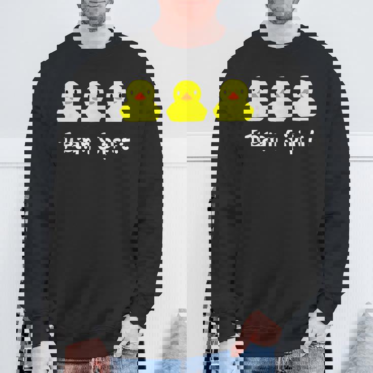 Teampirit Three イエローラバーダックグラフィックプリント スウェットシャツ 高齢者への贈り物