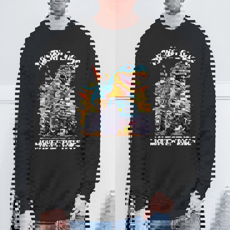 This Boy Loves Monster Trucks 恐竜モンスタートラック スウェットシャツ 高齢者への贈り物