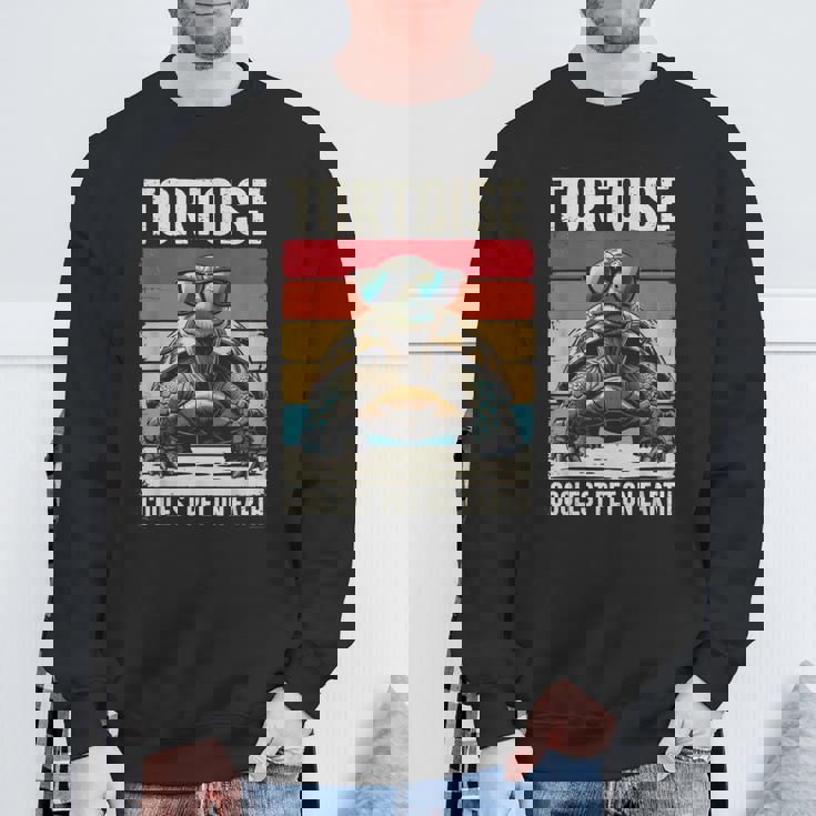 Tortoise 地球上で最もクールなペット、面白いカメ スウェットシャツ 高齢者への贈り物