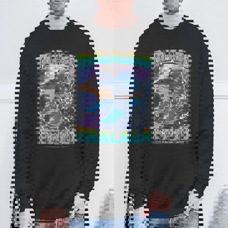 Tralalero Tralala 面白いサメ 靴付き ミーム スウェットシャツ 高齢者への贈り物