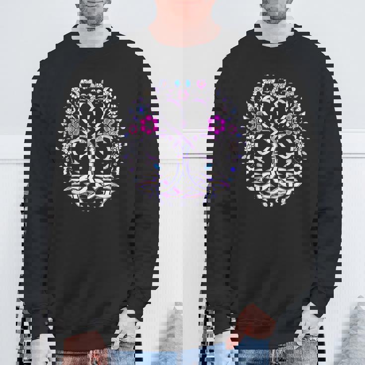 Triquetta ケルティック 保護ルーン 花とハート スウェットシャツ 高齢者への贈り物