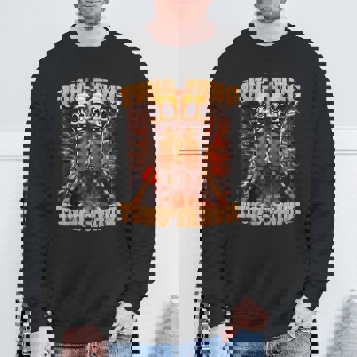 Tung Tungahur 面白い イタリアン ブレイン ミーム トゥン トゥン サフール スウェットシャツ 高齢者への贈り物