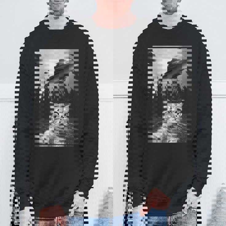 Ufo付き面白い猫セルフィー スウェットシャツ 高齢者への贈り物