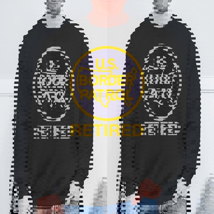 US ボーダー パトロール 退職 面白い アメリカン 愛国心 ユーモア スウェットシャツ 高齢者への贈り物