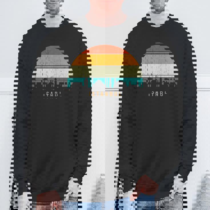 Vintage Retrotyle City Turkeykyline Cityscape Istanbul 長袖tシャツ スウェットシャツ 高齢者への贈り物