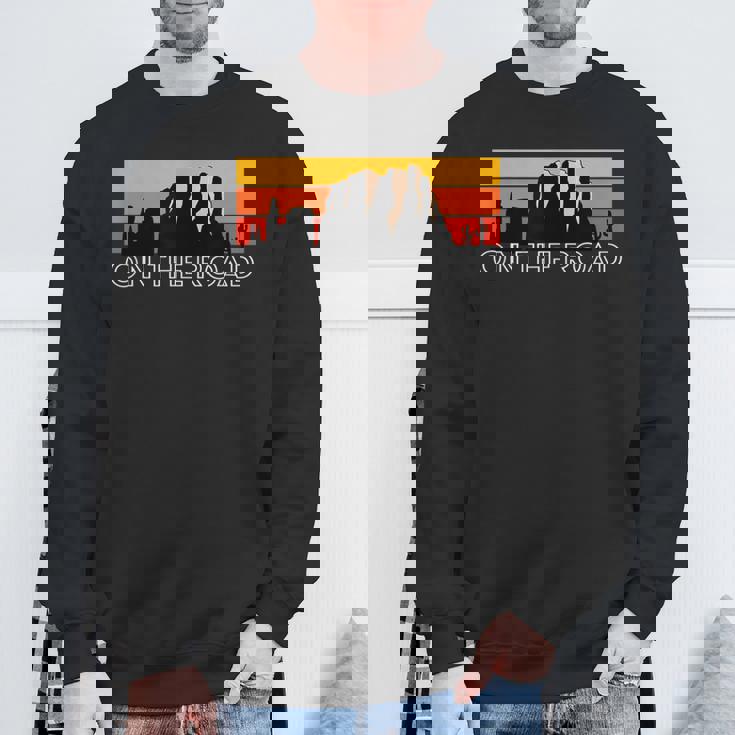 Wanderlust Canyon & Mountains On The Road スウェットシャツ 高齢者への贈り物