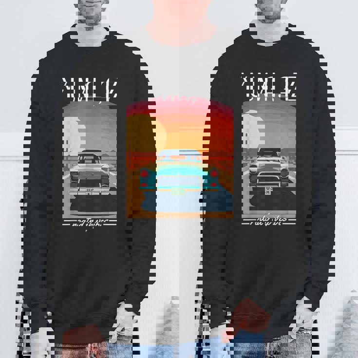 Yuma Az レトロハイウェイ ノスタルジック ヴィンテージカーデザイン スウェットシャツ 高齢者への贈り物