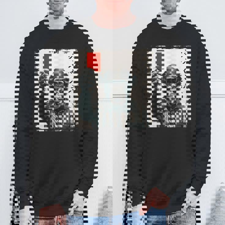 「シンパンジー」審判 シンパン チンパンジー レッドカード 猿 サル スポーツ サッカー 日本語 カタカナ かっこいい スウェットシャツ 高齢者への贈り物