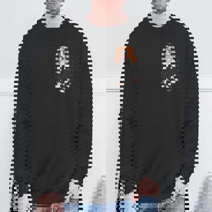 おかしなキャバリア王チャールズ・スパニエルがあなたのポケットに。 スウェットシャツ 高齢者への贈り物