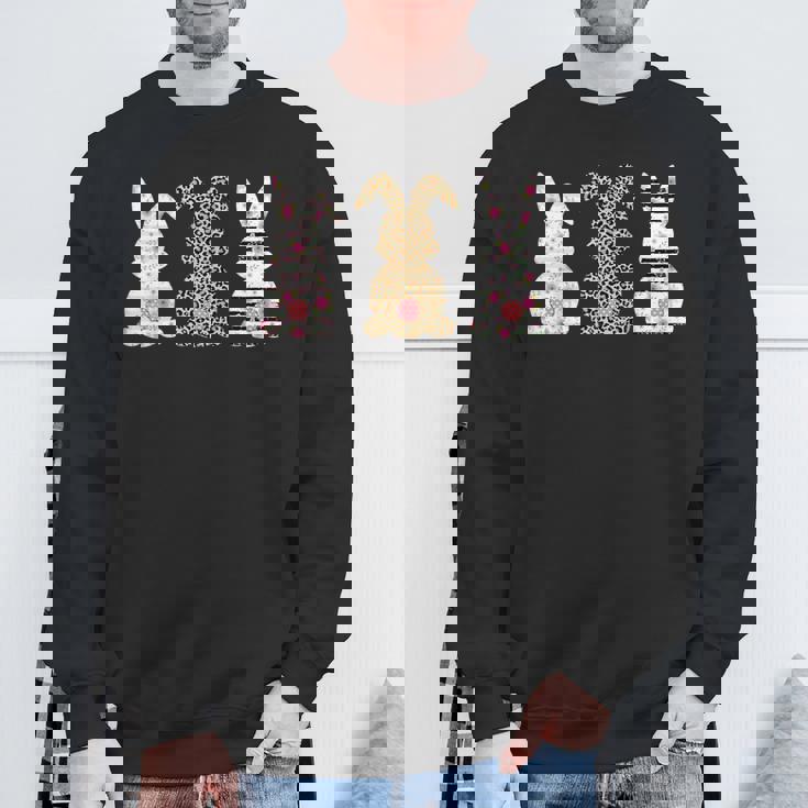 かわいい ヒョウ イースター バニー ウサギ トリオ フローラル ハッピーイースター スウェットシャツ 高齢者への贈り物