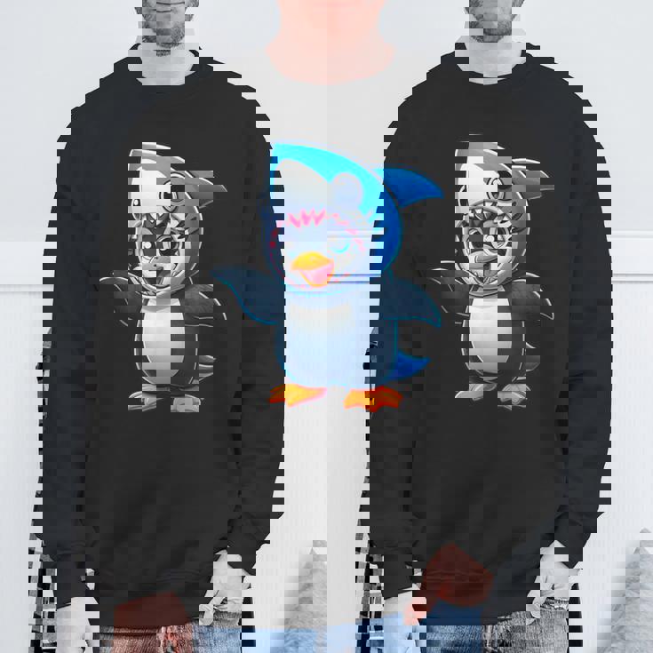 かわいいペンギンのサメのフュージョン漫画コスチューム。 スウェットシャツ 高齢者への贈り物