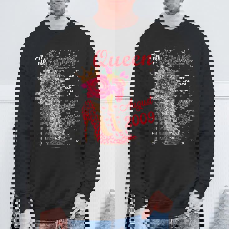 この女王は2009年8月に誕生しました。 スウェットシャツ 高齢者への贈り物