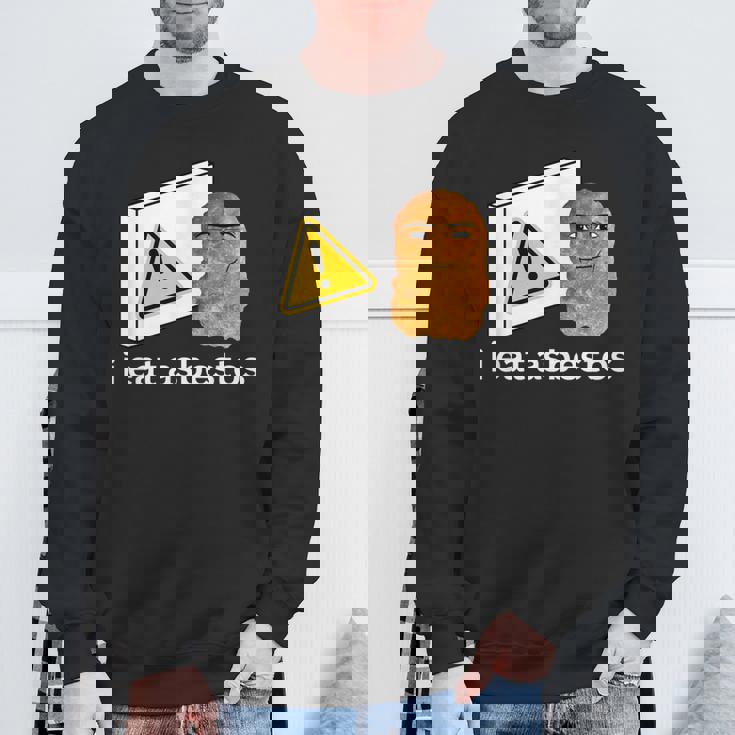 アイ・イート・アスベスト・ファニー・カーズ・チキン・ナゲット・ミーム スウェットシャツ 高齢者への贈り物