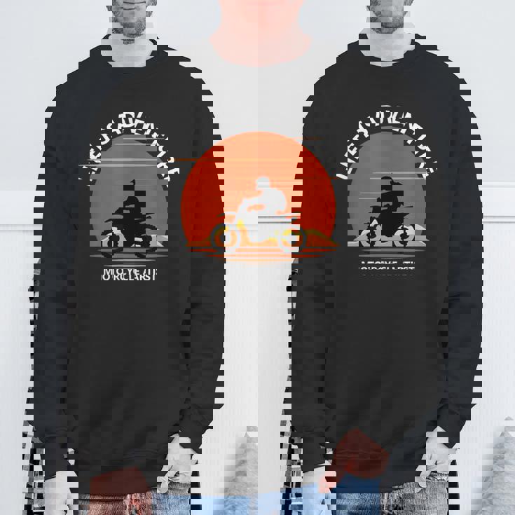 アドベンチャー バイク おもしろ オフロードバイク 人生は冒険だ ツーリング イラスト スウェットシャツ 高齢者への贈り物