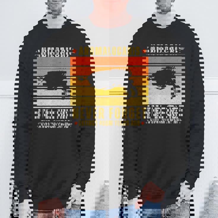 アノマロカリスは絶滅した節足動物を決して忘れない スウェットシャツ 高齢者への贈り物