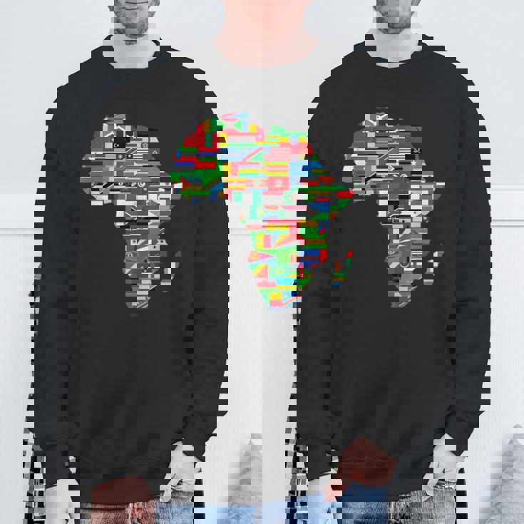 アフリカの地図-アフリカの国の旗の贈り物が付いているアフリカの地図 スウェットシャツ 高齢者への贈り物