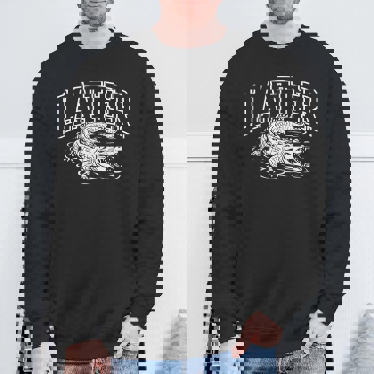 アリゲーター後で面白い皮肉なグラフィックノベルティ格言 スウェットシャツ 高齢者への贈り物