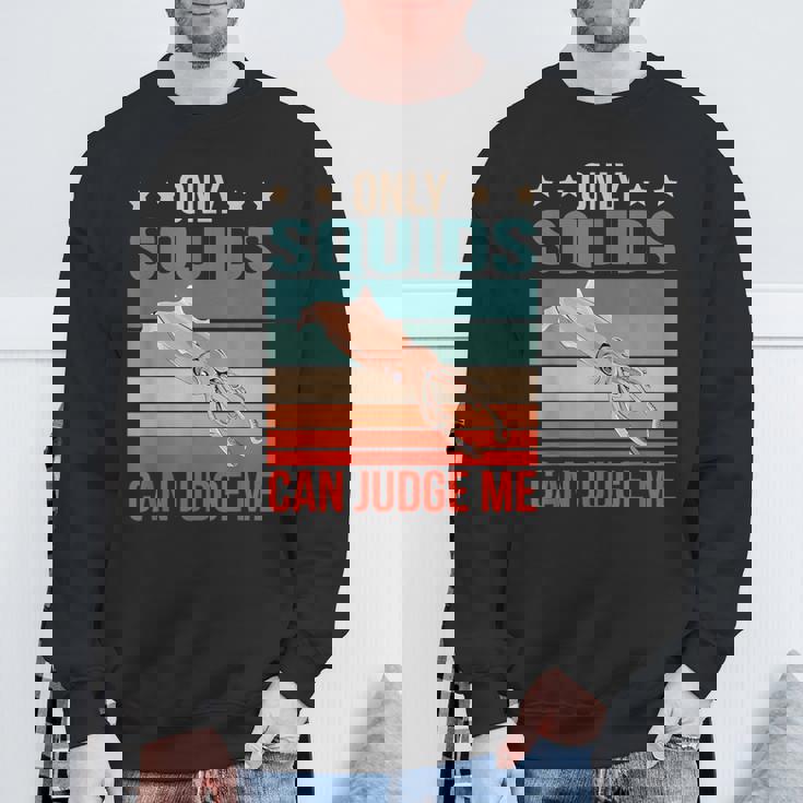 イカは私を判断できる 烏賊 イカ スウェットシャツ 高齢者への贈り物