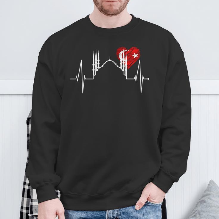 イスタンブールのスカイライン Heartbeat Turkey ブルーモスク Heart Istanbul 長袖tシャツ スウェットシャツ 高齢者への贈り物