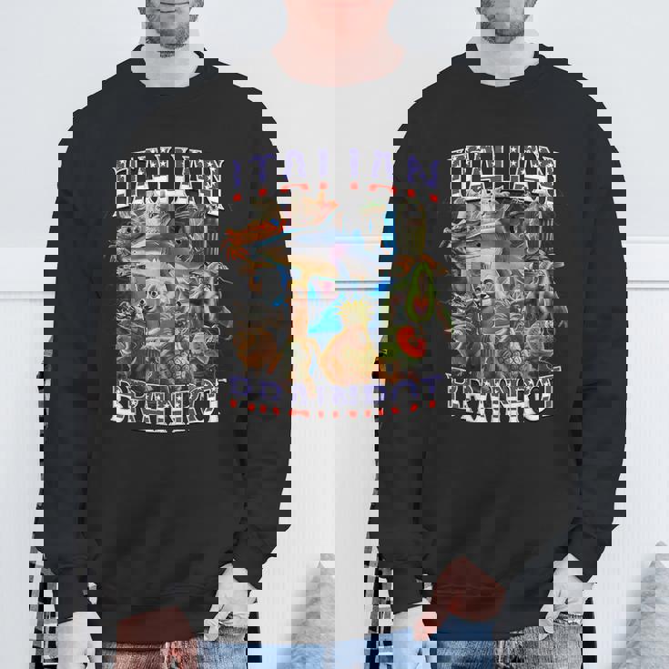 イタリアのブレインロットビッグミーム7月4日フラッグフット。 スウェットシャツ 高齢者への贈り物