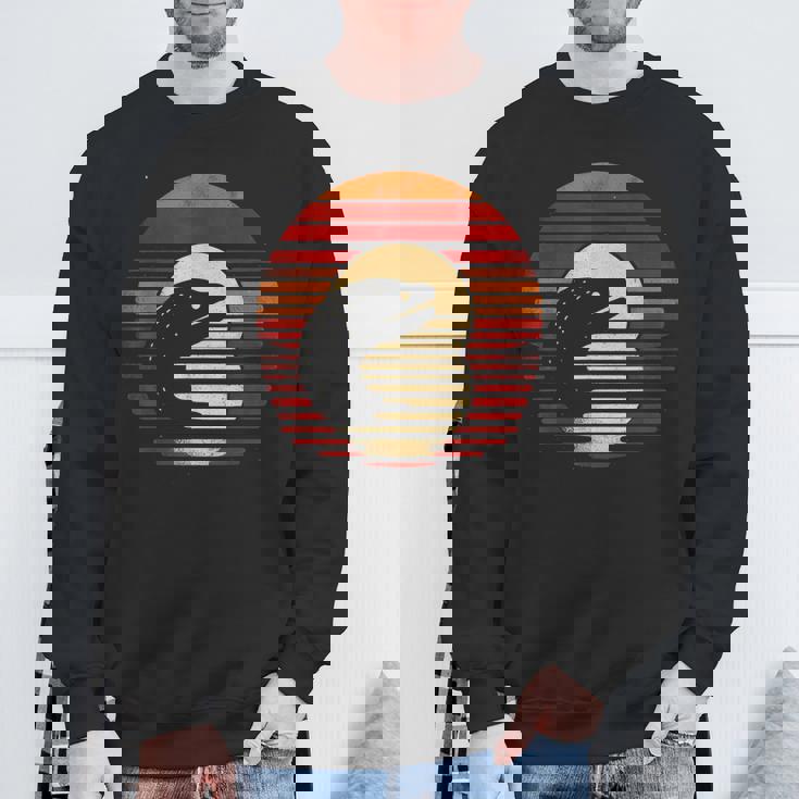 ウツボ サンセット レトロスタイル サファリ ヴィンテージ 70年代 釣り スウェットシャツ 高齢者への贈り物