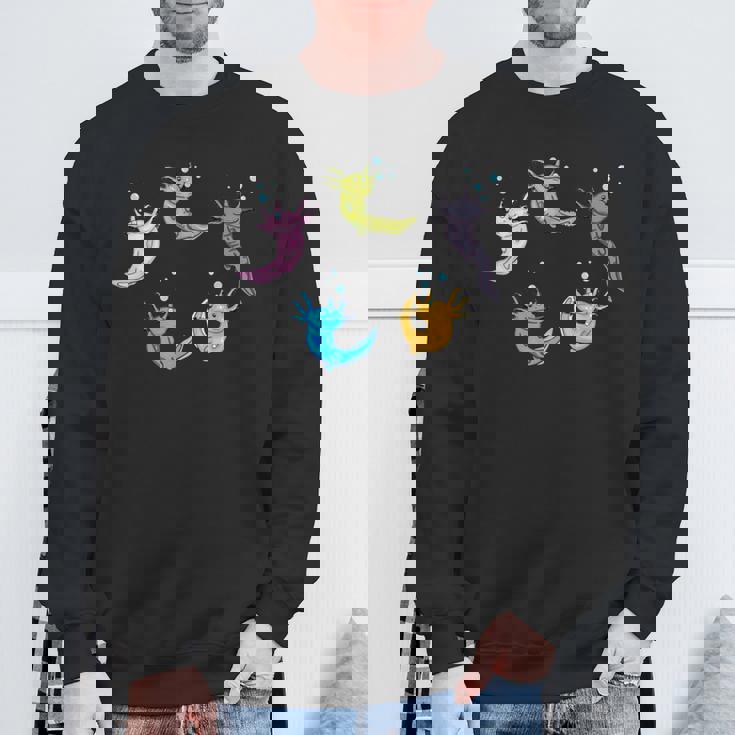 ウーパールートル メキシコウォーターサラマンダー カラフルなウーパールーパー スウェットシャツ 高齢者への贈り物