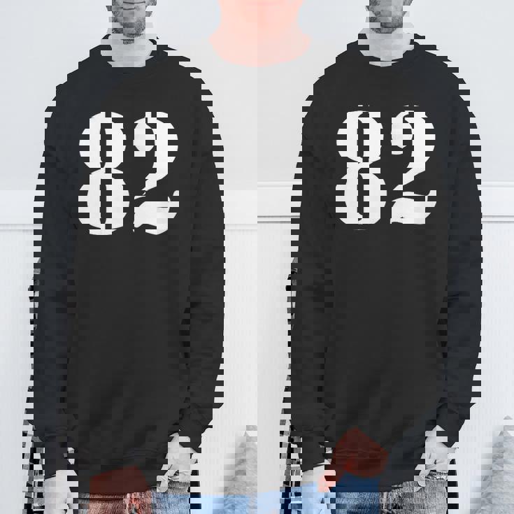 エイティツー 数字 82 ナンバー スウェットシャツ 高齢者への贈り物