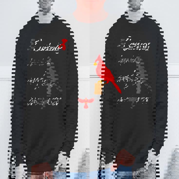 エンジェルが近くにいるとカーディナルが現れる スウェットシャツ 高齢者への贈り物