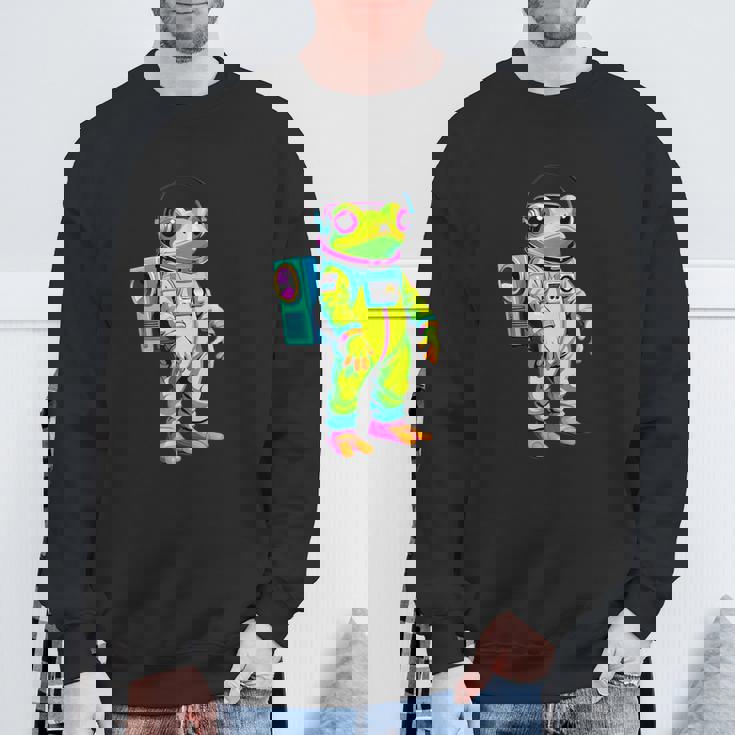 カラフルなカエルの宇宙飛行士キャラクター スウェットシャツ 高齢者への贈り物