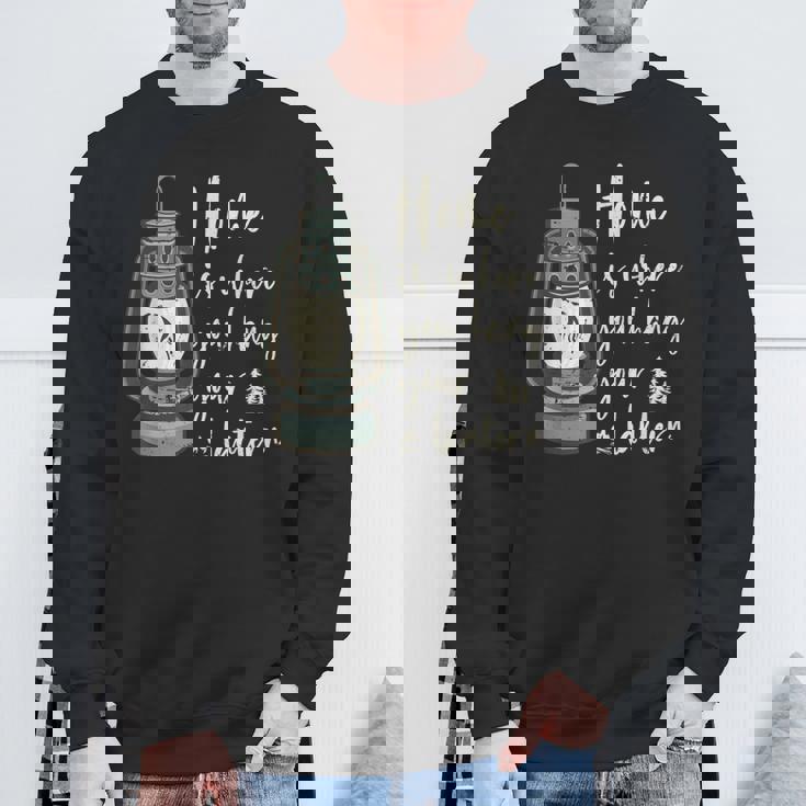 キャンプランタン 面白いキャンプ アウトドア用 ビンテージ スウェットシャツ 高齢者への贈り物