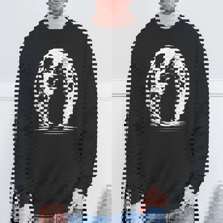 キュートで面白いチンチラが月に吠える スウェットシャツ 高齢者への贈り物