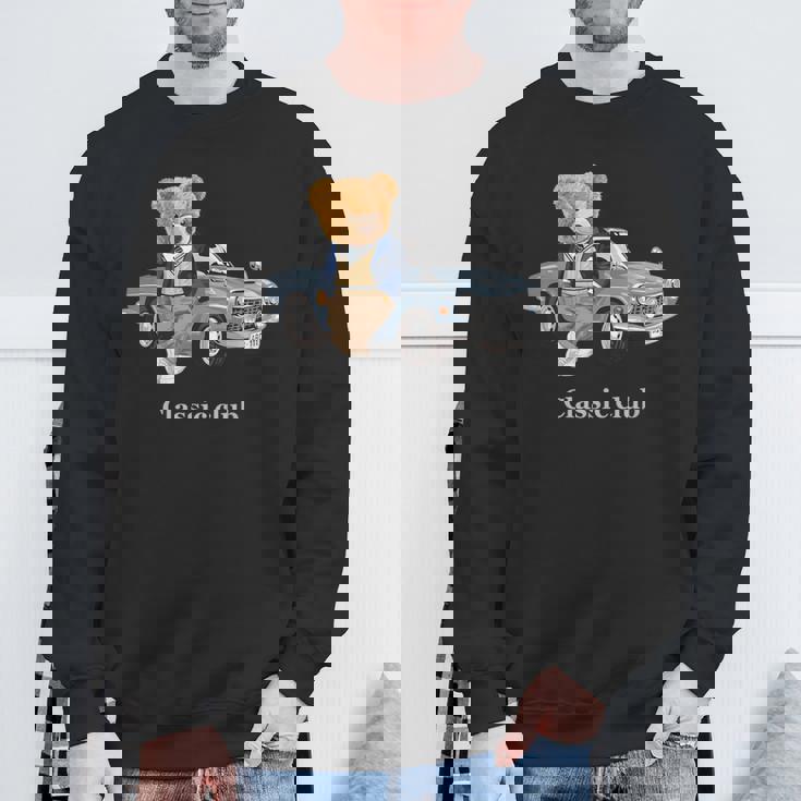 クラシックカーがかわいいテディベア。 スウェットシャツ 高齢者への贈り物