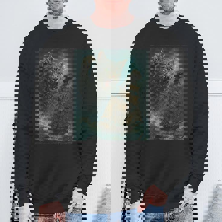 クラーケンの海の怪獣が海に潜る海賊船を襲う巨大猫 スウェットシャツ 高齢者への贈り物