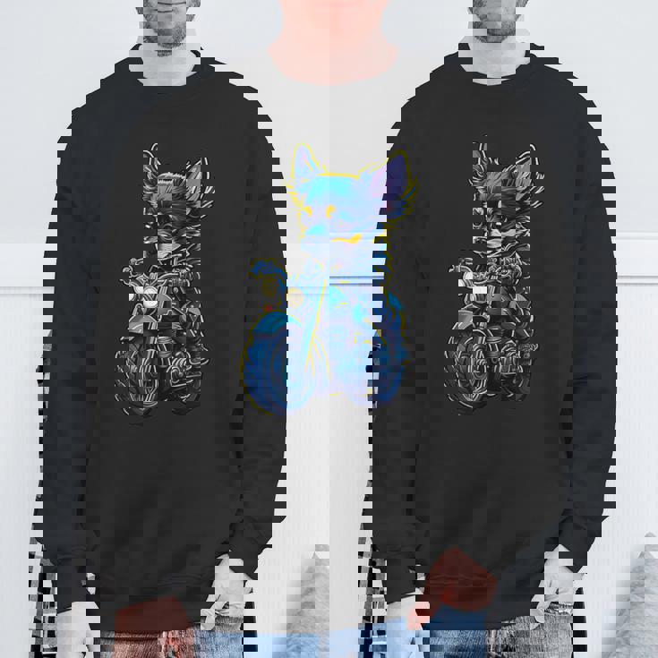 クリスマスにバイクを運転するかわいいチワワ。 スウェットシャツ 高齢者への贈り物