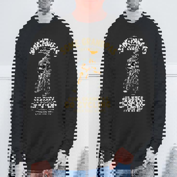 クールなグランパス自転車サイクリング スウェットシャツ 高齢者への贈り物