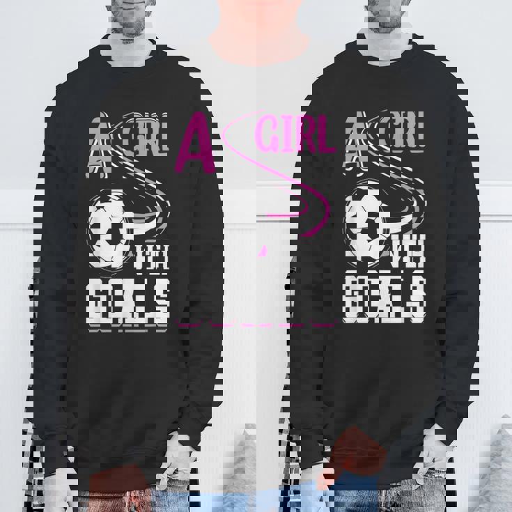 サッカーでゴールを決めた少女 スウェットシャツ 高齢者への贈り物