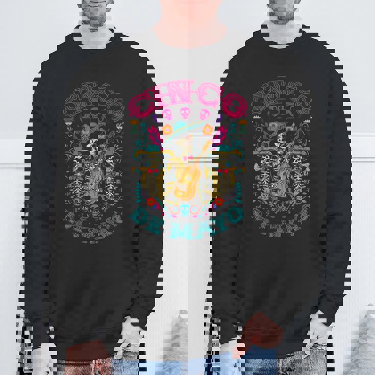 シンコ・デ・マヨ ギターを弾く骸骨 メキシコ・フィエスタ スウェットシャツ 高齢者への贈り物