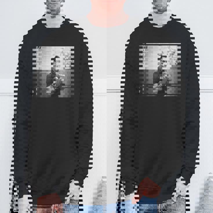 ジェームズ・ティリス対フランク・ブルーノのためにロンドンでボクシングマイク・タイソン。 スウェットシャツ 高齢者への贈り物