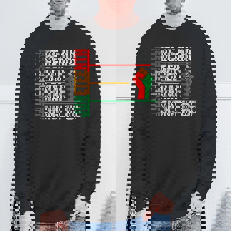 ジューンティーンスは1865年以来すべてのチェーンを断ち切りました スウェットシャツ 高齢者への贈り物