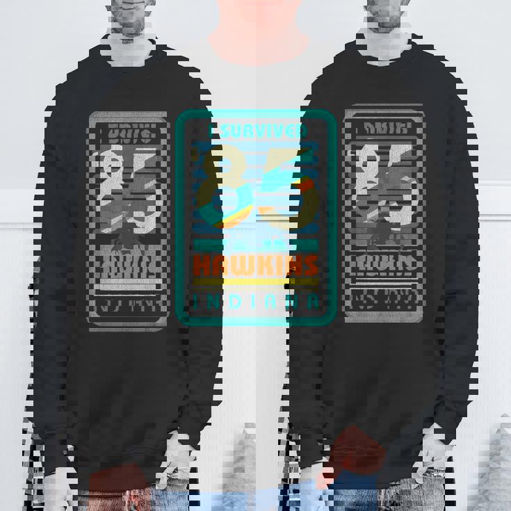 ストレンジャー・シングス ビンテージ デモゴルゴン ポスター ホーキンス インディアナ 85 スウェットシャツ 高齢者への贈り物