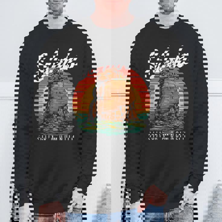 スリランカ モノリス シギリヤ 岩 要塞 城 旅行 スウェットシャツ 高齢者への贈り物