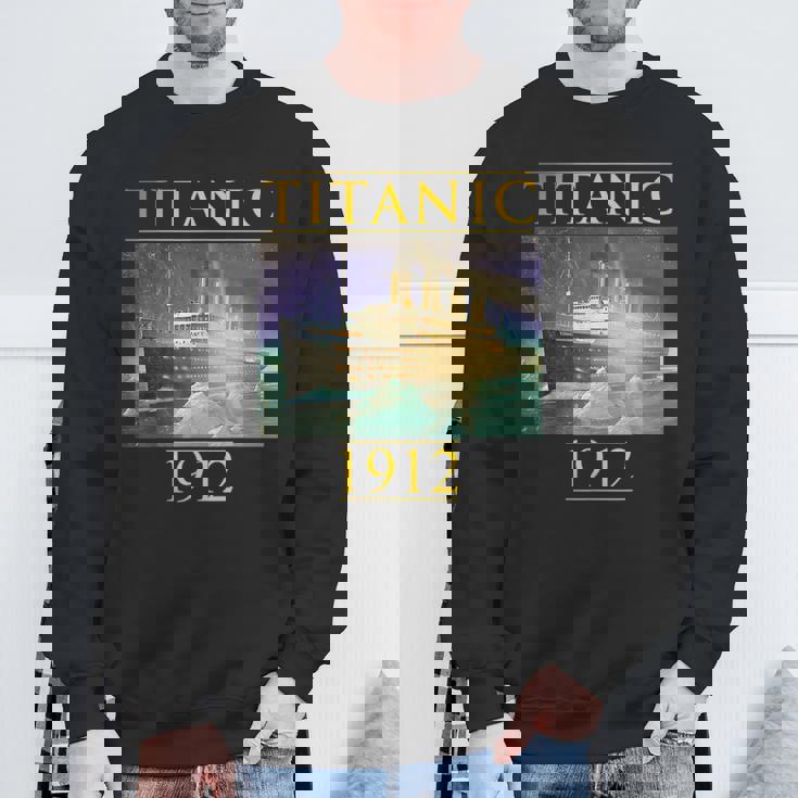 タイタニックtシャツ 帆船 ヴィンテージ クルーズベッセル 1912年 ギフト スウェットシャツ 高齢者への贈り物