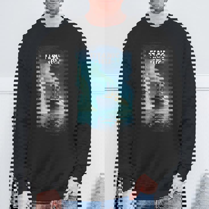 タイタニック号沈没船が1912年に氷山を襲った記念品 スウェットシャツ 高齢者への贈り物