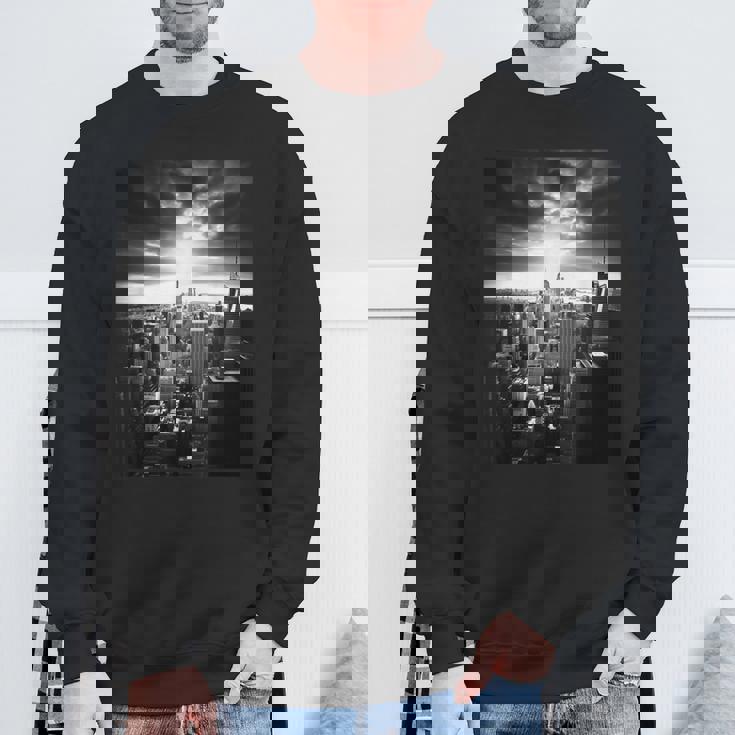 ニューヨーク市写真撮影 白黒写真 スウェットシャツ 高齢者への贈り物