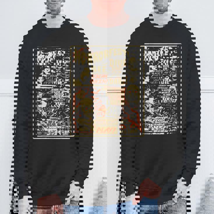 ビンテージホラーフェストポスターハロウィン映画オールドタイムホラー スウェットシャツ 高齢者への贈り物