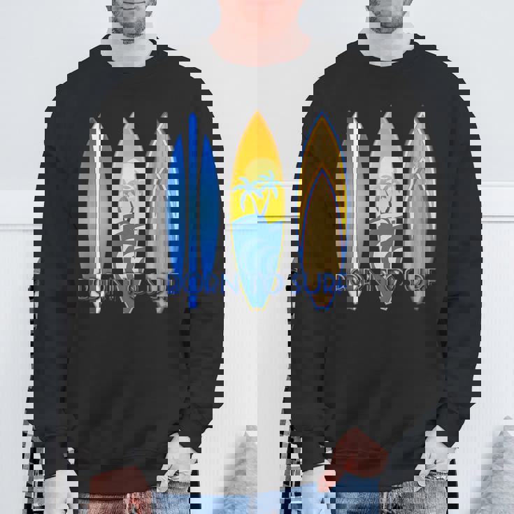 ボーン・トゥ・サーフ・サーフ・サーフィン・ザ・ウェーブ スウェットシャツ 高齢者への贈り物